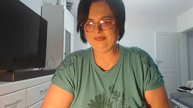 Amandamuller1982 online show from June 2026 12:27:02 PM
