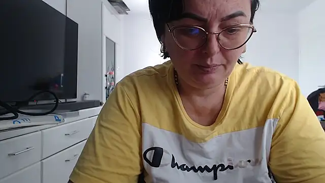 Amandamuller1982 online show from October 2025 08:37:01 AM