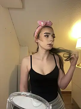 AdelinaAlia online show from March 2026 10:58:01 AM