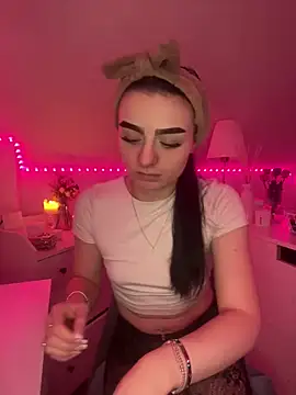 AdelinaAlia online show from November 2025 05:45:02 PM