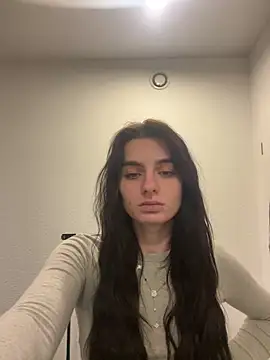 AdelinaAlia online show from May 2026 01:18:02 PM