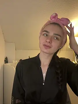 AdelinaAlia online show from May 2026 06:30:02 PM