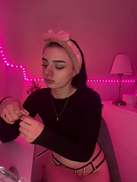 AdelinaAlia online show from February 2026 07:32:02 PM