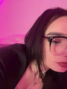 AdelinaAlia online show from May 2026 07:35:01 PM