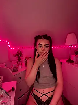 Snapshot of AdelinaAlia chatting on September 2025 07:39:02 PM AdelinaAlia online show from September 2025 07:39:02 PM