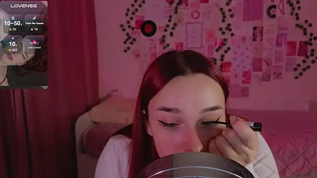 Snapshot of CookyDaisy chatting on November 2025 07:52:02 PM CookyDaisy online show from November 2025 07:52:02 PM