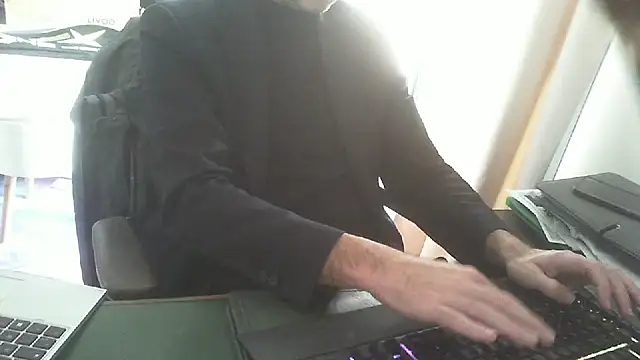 shyfrenchcock1 online show from February 2026 03:03:02 PM