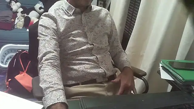 shyfrenchcock1 online show from September 2025 12:38:01 PM