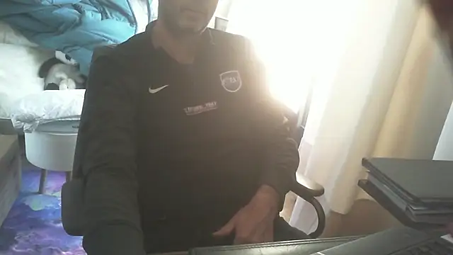 Snapshot of shyfrenchcock1 chatting on November 2025 02:28:02 PM shyfrenchcock1 online show from November 2025 02:28:02 PM