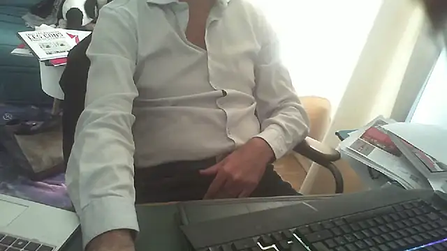 shyfrenchcock1 online show from October 2025 01:21:02 PM