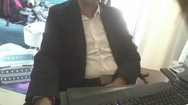 shyfrenchcock1 online show from May 2026 01:50:01 PM