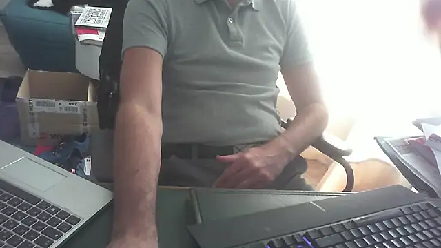 shyfrenchcock1 online show from October 2025 08:15:02 AM