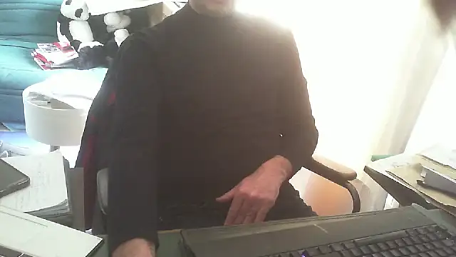 shyfrenchcock1 online show from March 2026 02:32:02 PM