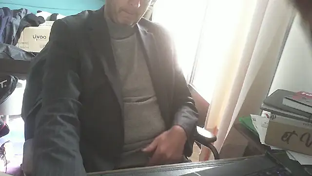 shyfrenchcock1 online show from January 2026 01:36:01 PM