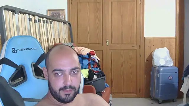Snapshot of chicomallorca96 chatting on June 2026 04:34:01 PM chicomallorca96 online show from June 2026 04:34:01 PM