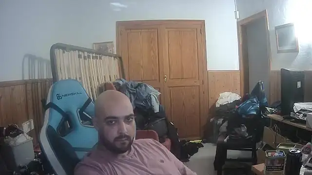 Snapshot of chicomallorca96 chatting on October 2025 01:54:02 PM chicomallorca96 online show from October 2025 01:54:02 PM