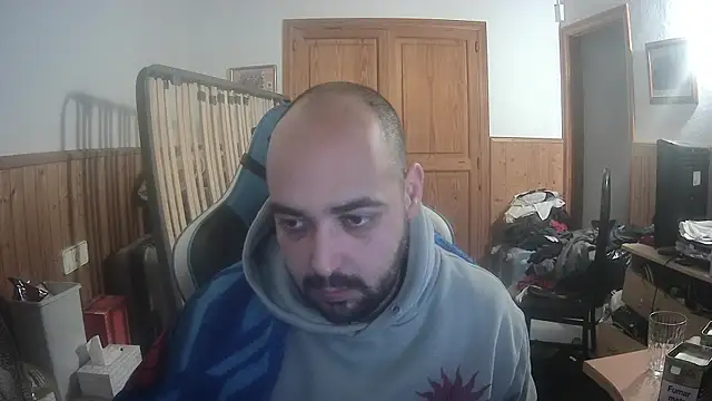 chicomallorca96 online show from December 2025 07:15:01 PM