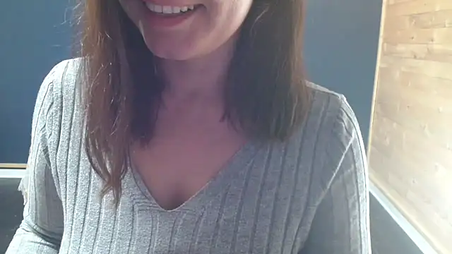 Snapshot of NovaBabe21 chatting on October 2025 10:35:02 PM NovaBabe21 online show from October 2025 10:35:02 PM