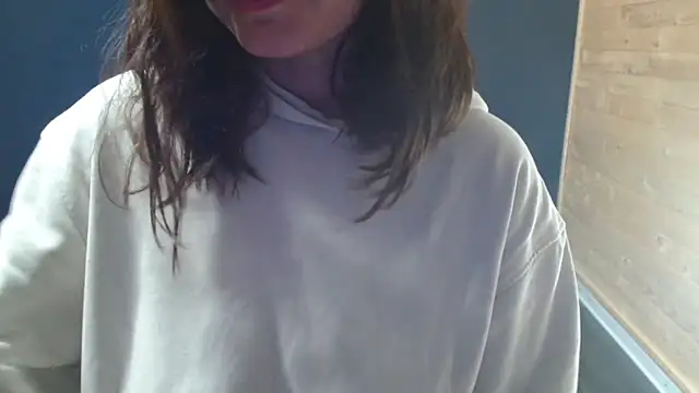 Snapshot of NovaBabe21 chatting on October 2025 08:27:02 AM NovaBabe21 online show from October 2025 08:27:02 AM