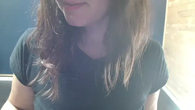 Snapshot of NovaBabe21 chatting on October 2025 06:58:02 AM NovaBabe21 online show from October 2025 06:58:02 AM