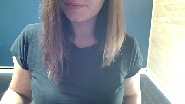 Snapshot of NovaBabe21 chatting on September 2025 09:26:01 AM NovaBabe21 online show from September 2025 09:26:01 AM