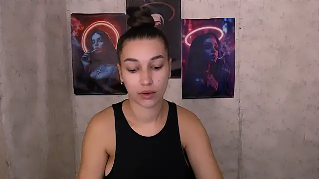 KarolinaRosse  online show from September 2025 05:00:02 AM