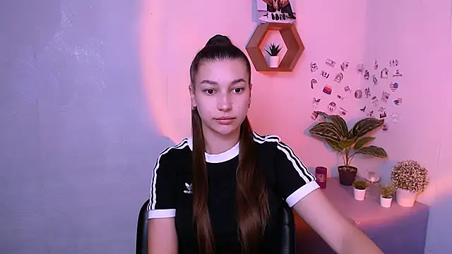 KarolinaRosse  online show from September 2025 05:02:01 AM