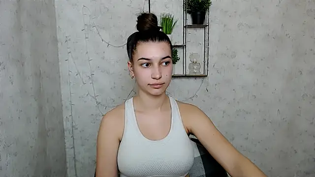 KarolinaRosse  online show from March 2025 01:40:02 PM