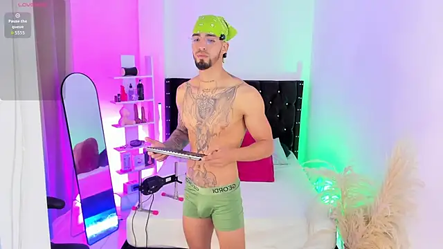 Duriel  online show from November 2025 05:05:01 PM