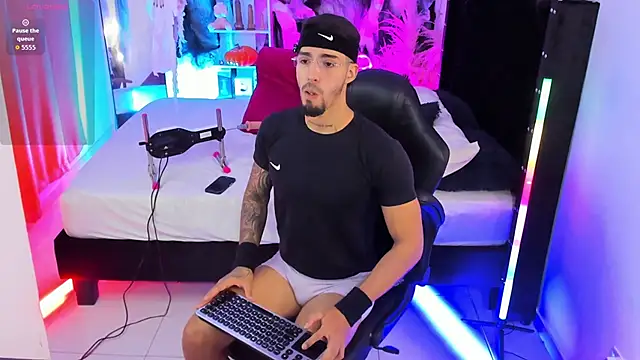 Duriel  online show from October 2025 04:39:02 PM