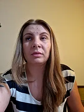 Snapshot of andradahot15 chatting on November 2025 07:11:02 AM andradahot15 online show from November 2025 07:11:02 AM