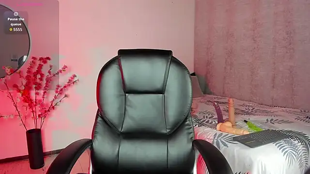 SaraMilf 69 online show from November 2025 01:43:01 PM