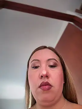 VIOLETA-25  online show from April 2026 03:02:01 PM