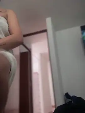 Snapshot of VIOLETA-25_ chatting on December 2025 01:33:02 PM VIOLETA-25 online show from December 2025 01:33:02 PM