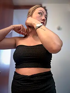 VIOLETA-25  online show from December 2025 02:05:02 PM