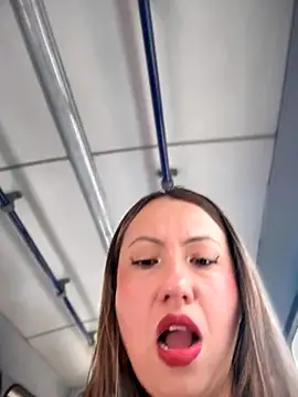 VIOLETA-25  online show from November 2025 03:04:01 PM