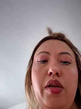 VIOLETA-25  online show from April 2026 03:07:01 PM