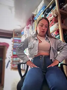 Snapshot of VIOLETA-25_ chatting on January 2026 07:23:01 PM VIOLETA-25 online show from January 2026 07:23:01 PM