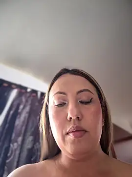 Snapshot of VIOLETA-25_ chatting on February 2026 03:00:02 PM VIOLETA-25 online show from February 2026 03:00:02 PM