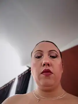 VIOLETA-25  online show from May 2026 03:10:02 PM
