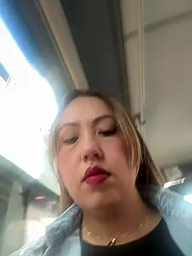 VIOLETA-25  online show from November 2025 02:54:02 PM