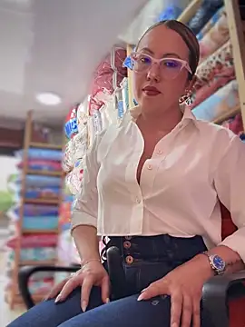 Snapshot of VIOLETA-25_ chatting on February 2026 03:53:01 PM VIOLETA-25 online show from February 2026 03:53:01 PM