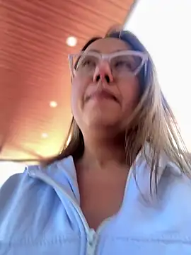 Snapshot of VIOLETA-25_ chatting on February 2026 03:12:01 PM VIOLETA-25 online show from February 2026 03:12:01 PM