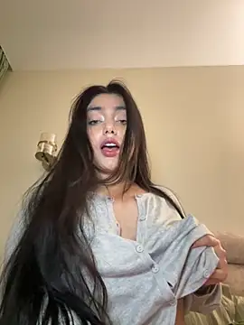 Sweet Khalifa  online show from November 2025 03:05:01 PM