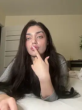 Sweet Khalifa  online show from February 2025 03:39:01 PM