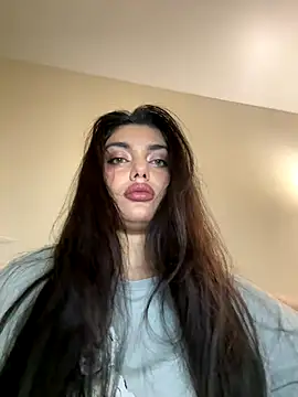Snapshot of Sweet_Khalifa_ chatting on December 2025 03:12:01 PM Sweet Khalifa online show from December 2025 03:12:01 PM