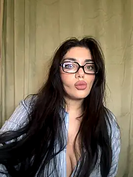 Snapshot of Sweet_Khalifa_ chatting on November 2025 02:50:01 PM Sweet Khalifa online show from November 2025 02:50:01 PM