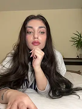 Sweet Khalifa  online show from February 2025 03:48:02 PM