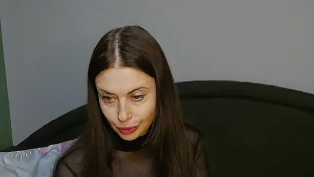 Mia Lovi online show from February 2025 04:53:01 PM