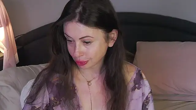 Snapshot of Mia_Lovi chatting on June 2026 04:42:02 AM Mia Lovi online show from June 2026 04:42:02 AM